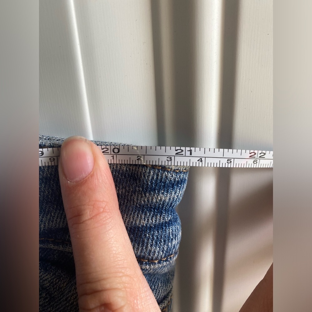 Celebrity Pink The Retro Jeans 22 Medium Blue Relaxed Straight High Rise NWT - Picture 11 of 11